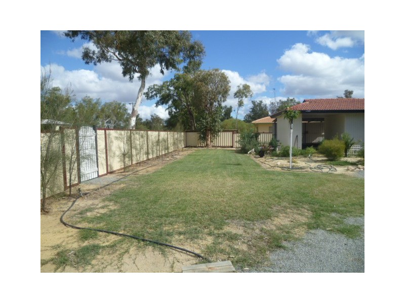 9 Cooper St, Eneabba WA 6518