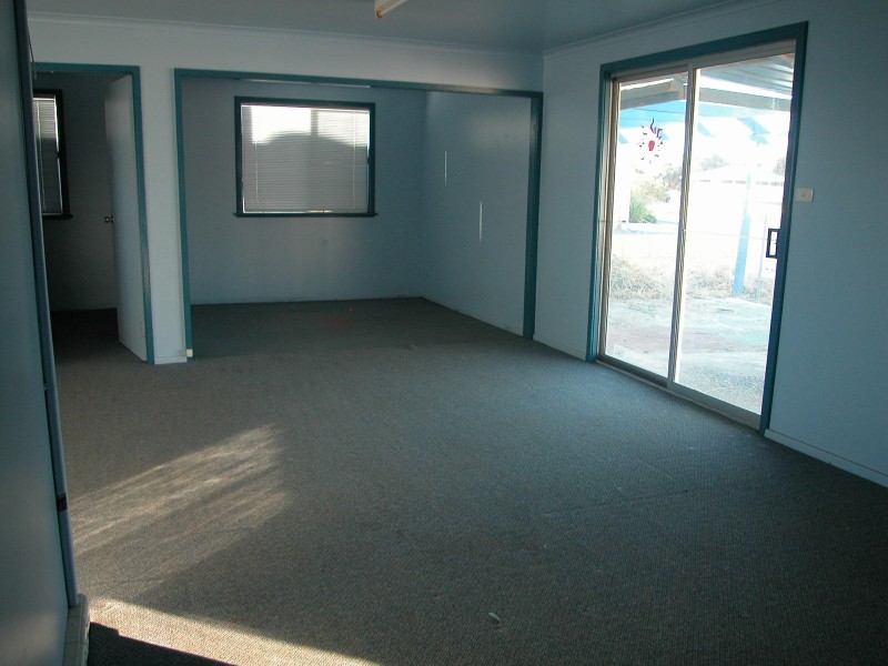 4 SPENCER STREET, Leeman WA 6514