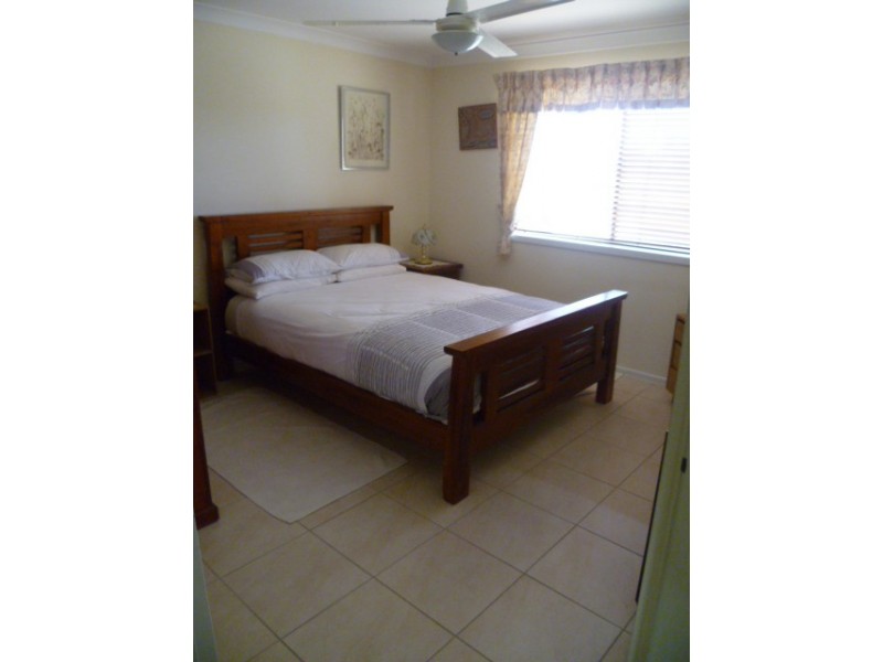 12 Rowlands Rd, Green Head WA 6514