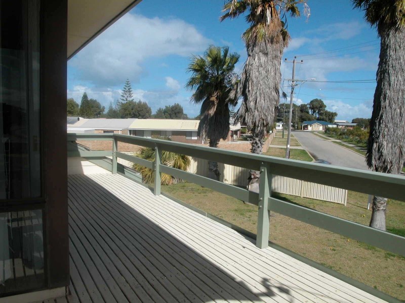 26 AQUILLA STREET, Jurien Bay WA 6516