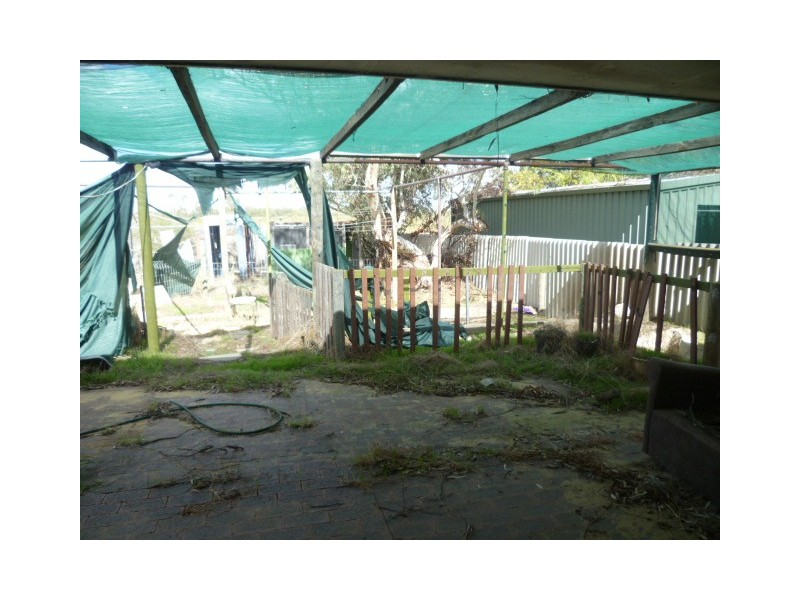 19 White Crt, Eneabba WA 6518