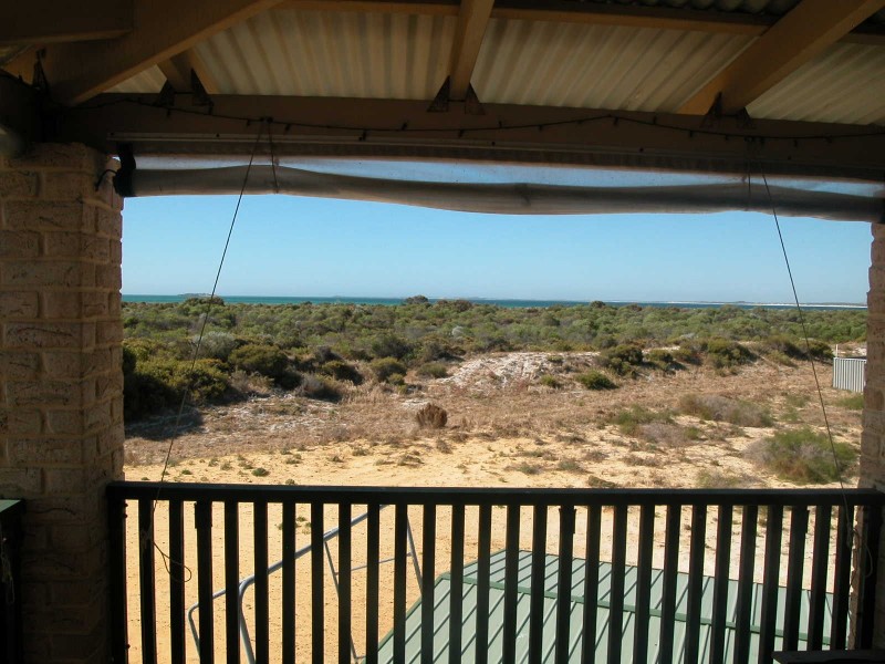 27B COUBROUGH PLACE, Jurien Bay WA 6516