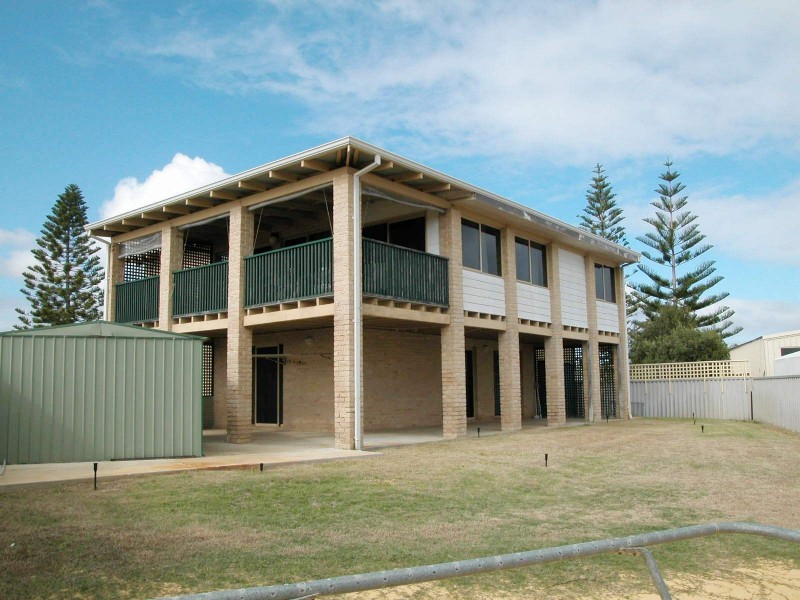 27B COUBROUGH PLACE, Jurien Bay WA 6516