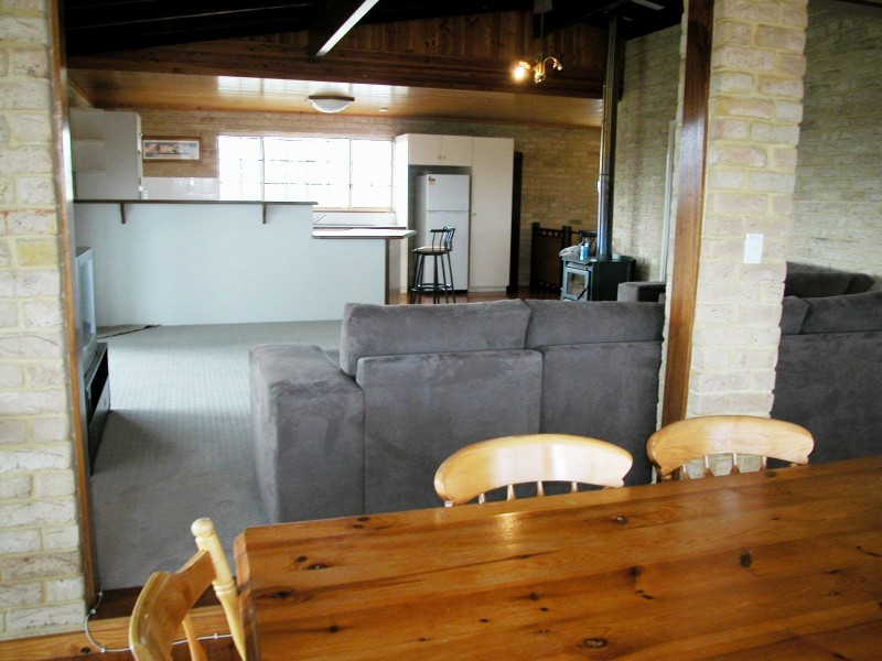 27B COUBROUGH PLACE, Jurien Bay WA 6516