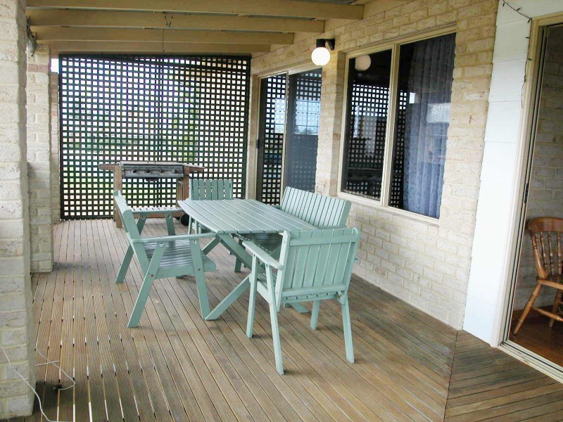 27B COUBROUGH PLACE, Jurien Bay WA 6516