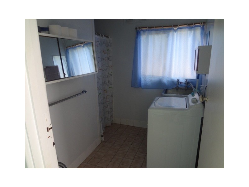 9 SHINGLE AVENUE, Jurien Bay WA 6516