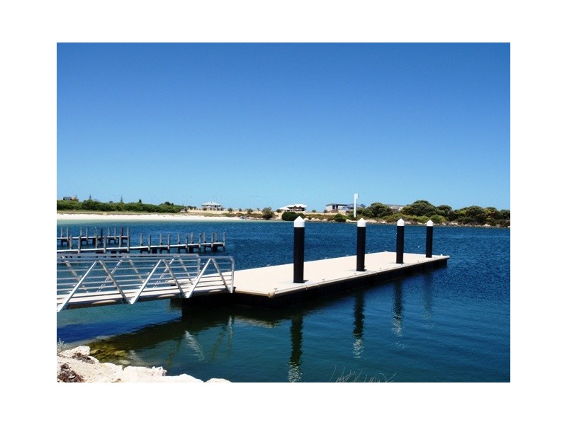 9 SHINGLE AVENUE, Jurien Bay WA 6516