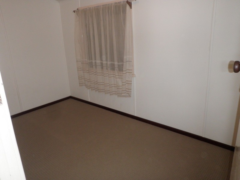 13 ROBERTSON STREET, Carnamah WA 6517