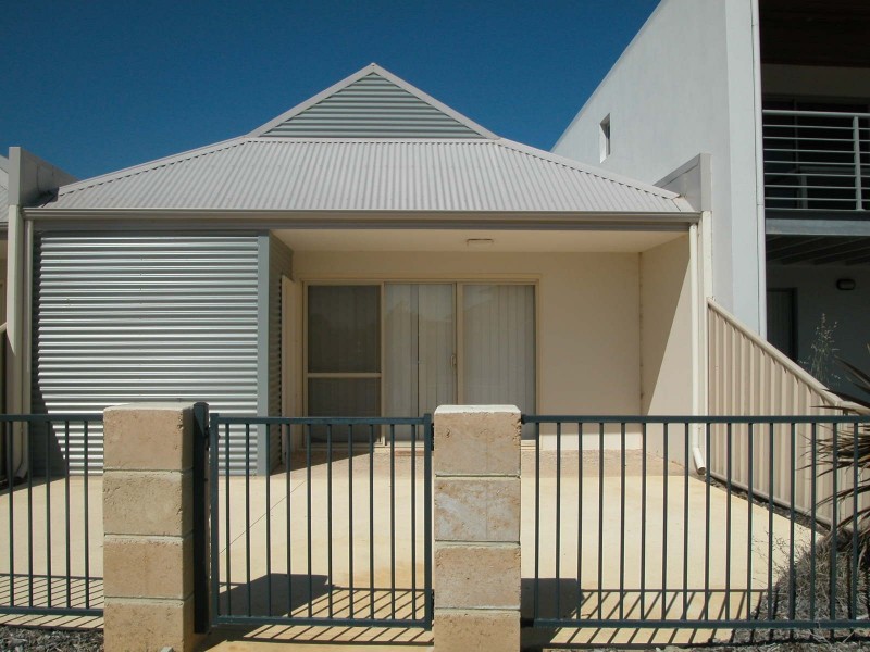 11 (U33) HEATON STREET, Jurien Bay WA 6516