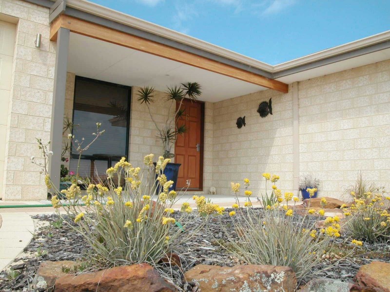 6 FIGTREE WAY, Jurien Bay WA 6516