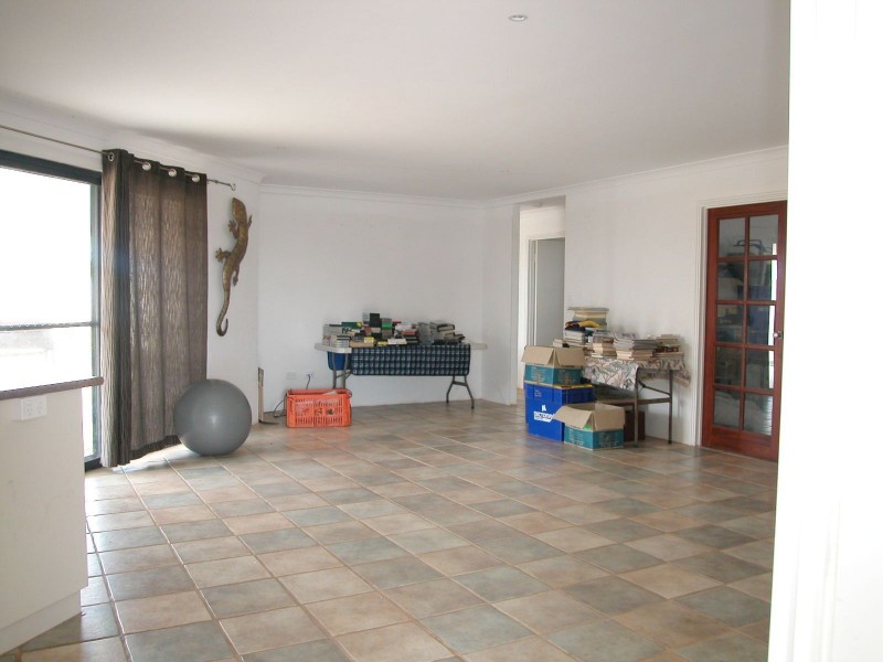 6 FIGTREE WAY, Jurien Bay WA 6516