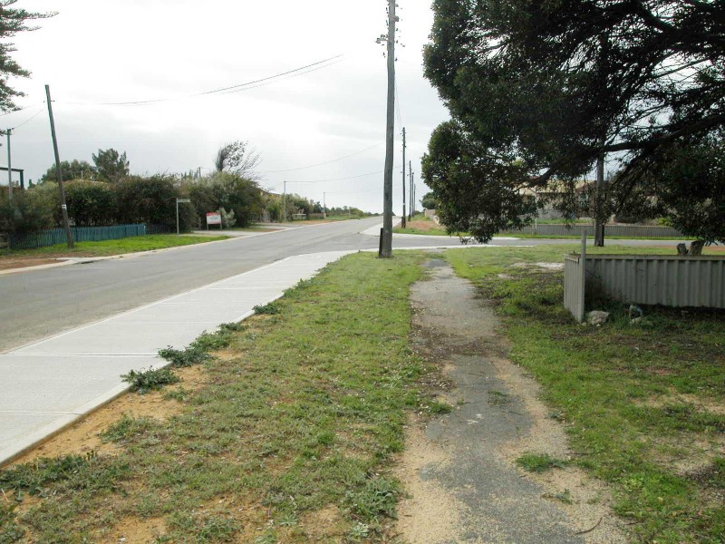 6 SHINGLE AVENUE, Jurien Bay WA 6516