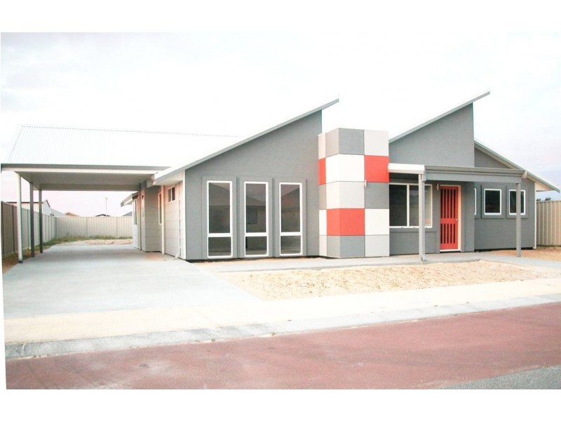 7 FIGTREE WAY, Jurien Bay WA 6516