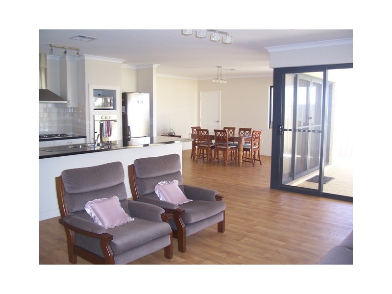 31 (Lot 526) Apium Way, Jurien Bay WA 6516