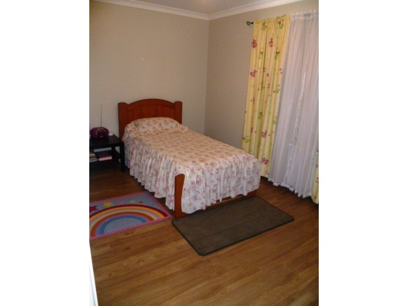 16 Glover Cres, Green Head WA 6514