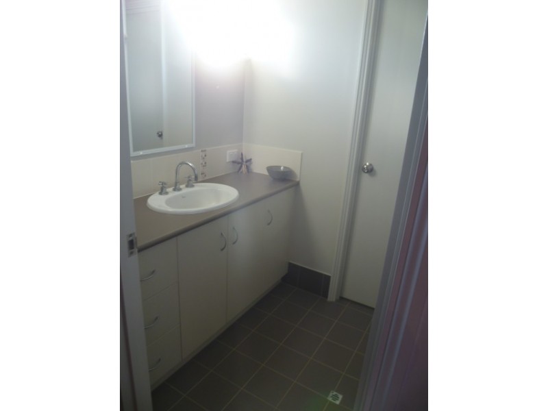 16 Glover Cres, Green Head WA 6514