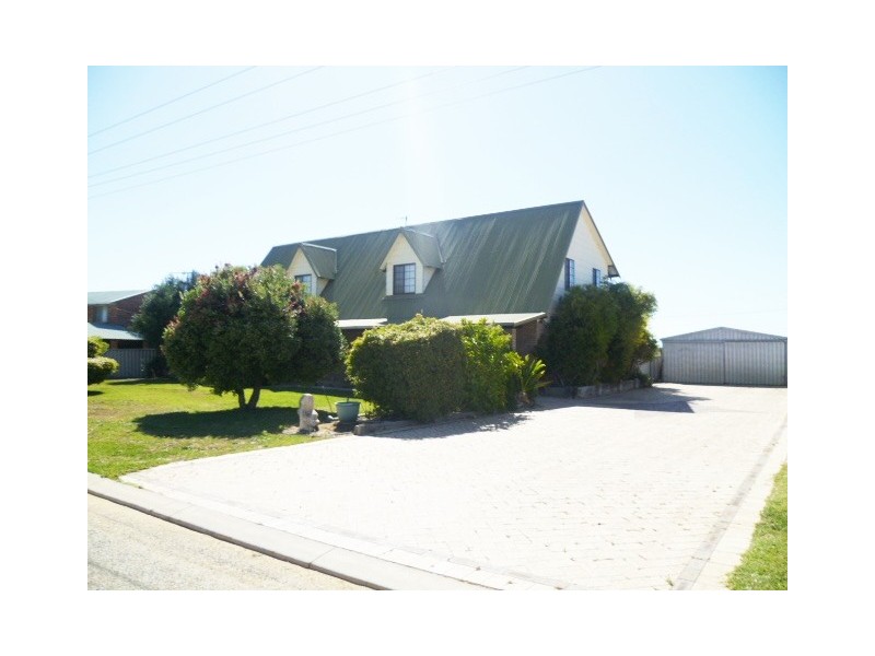 5 TUART STREET, Leeman WA 6514