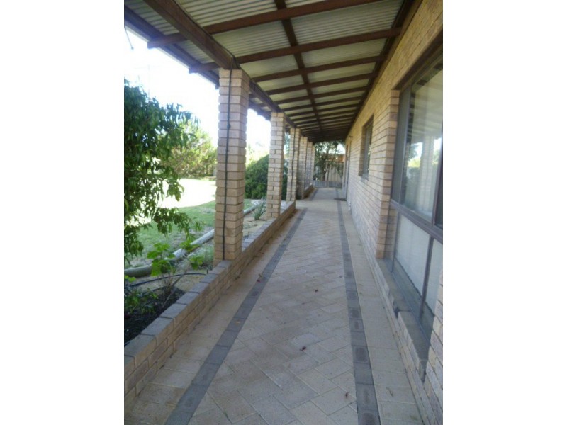 5 TUART STREET, Leeman WA 6514