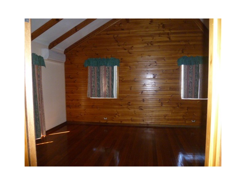 5 TUART STREET, Leeman WA 6514