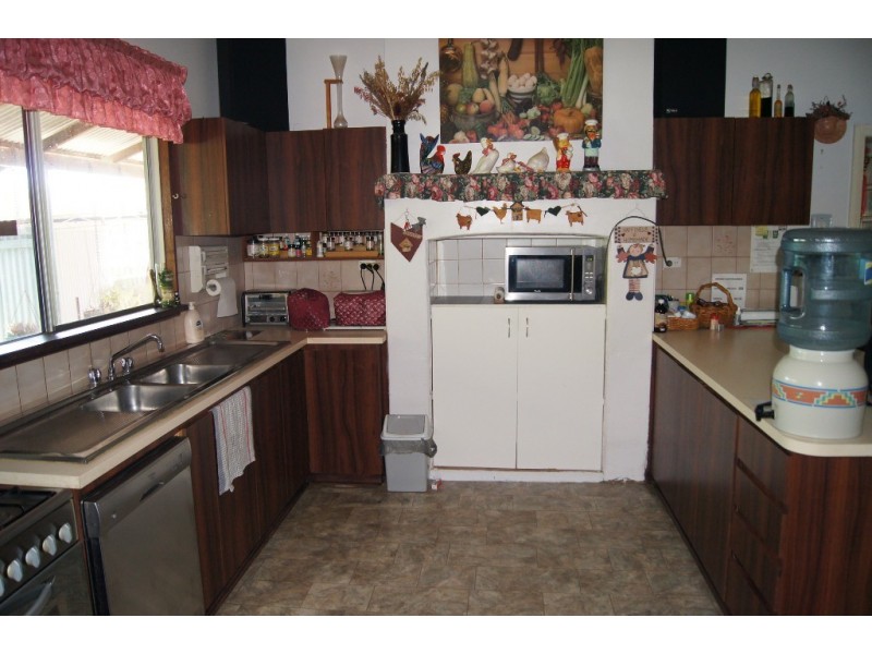 31 CARON STREET, Carnamah WA 6517