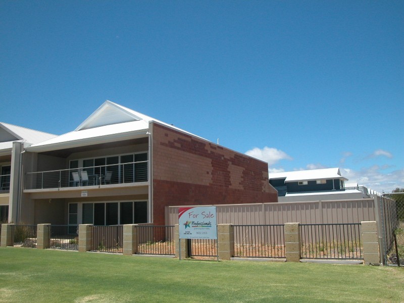 11 (LOT 67) HEATON STREET, Jurien Bay WA 6516