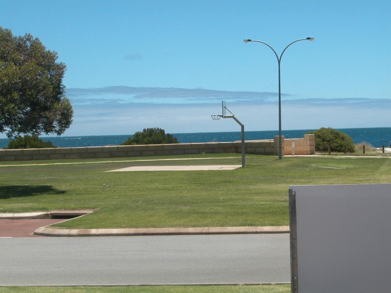 11 (LOT 67) HEATON STREET, Jurien Bay WA 6516