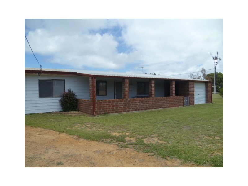 17 Rowlands Rd, Green Head WA 6514