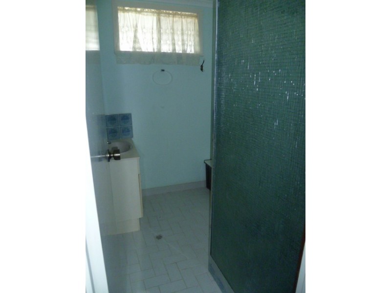 17 Rowlands Rd, Green Head WA 6514