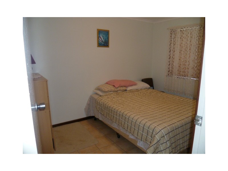 17 Rowlands Rd, Green Head WA 6514