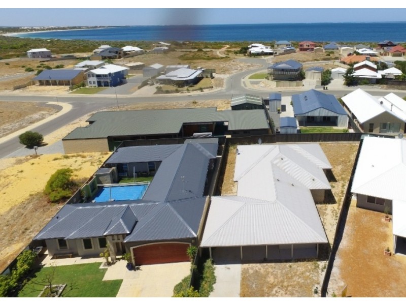 3 Pethick Loop, Green Head WA 6514