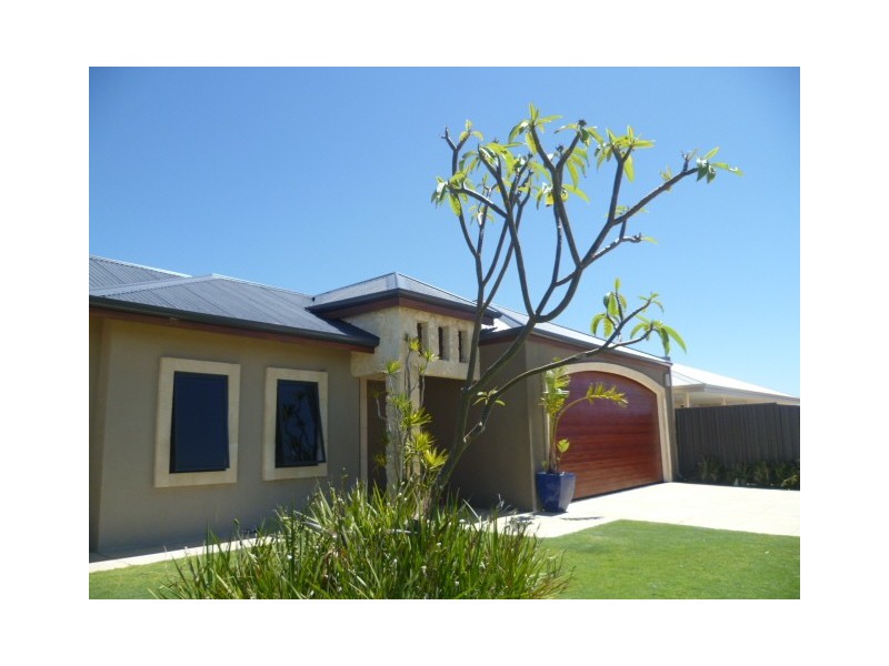 3 Pethick Loop, Green Head WA 6514