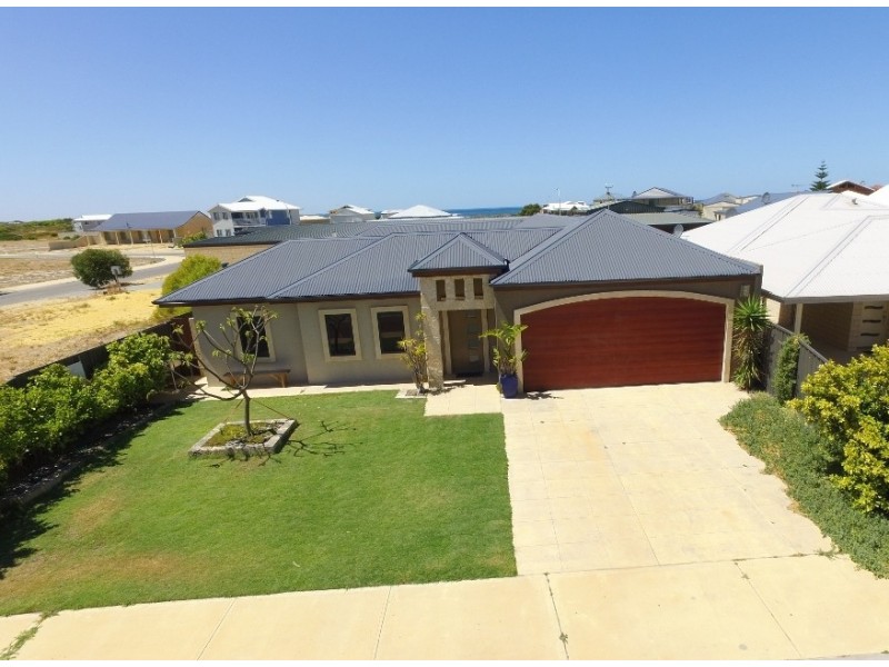 3 Pethick Loop, Green Head WA 6514