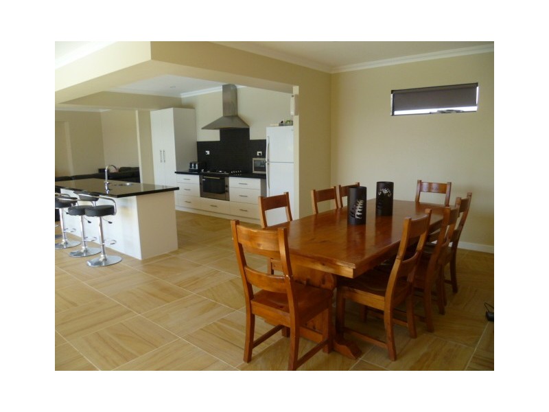 3 Pethick Loop, Green Head WA 6514