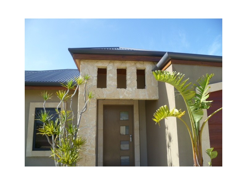 3 Pethick Loop, Green Head WA 6514