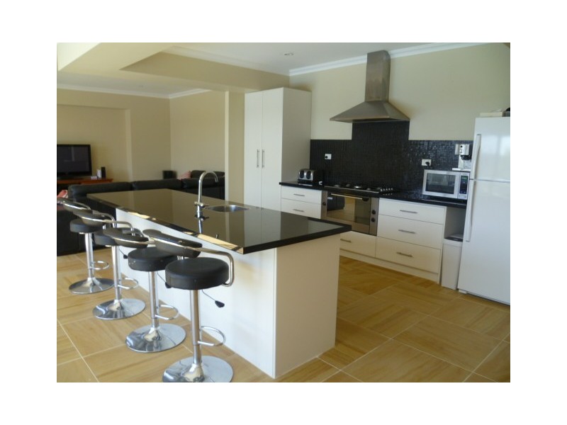 3 Pethick Loop, Green Head WA 6514