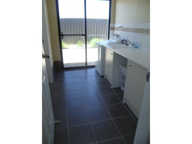 3 Pethick Loop, Green Head WA 6514