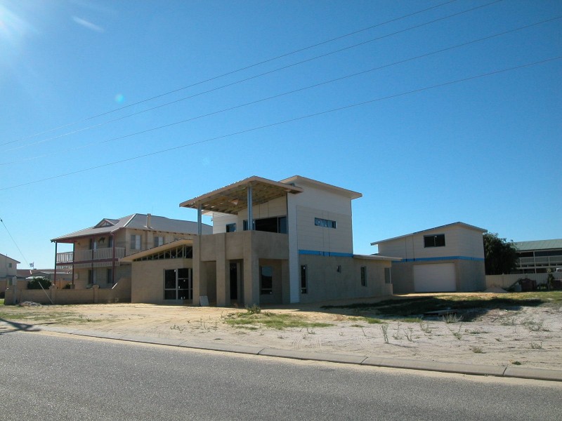 14 (LOT 1135) CASUARINA CRESCENT, Jurien Bay WA 6516