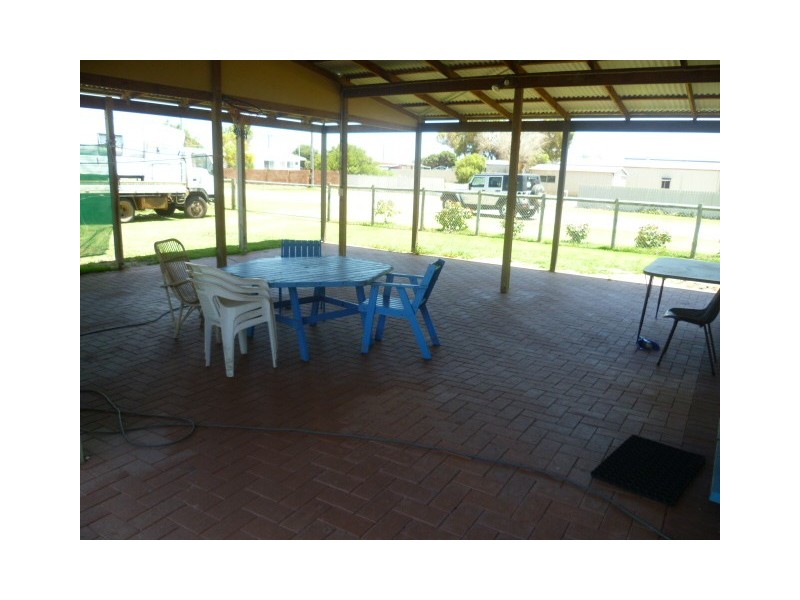 25 Green Head Rd, Green Head WA 6514