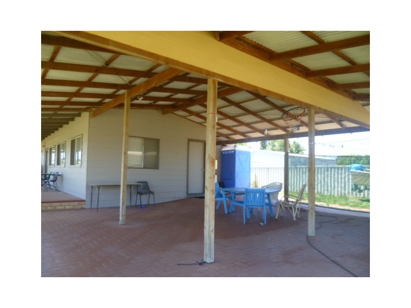 25 Green Head Rd, Green Head WA 6514