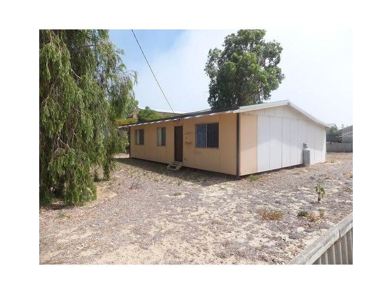 6 Cook Street, Jurien Bay WA 6516