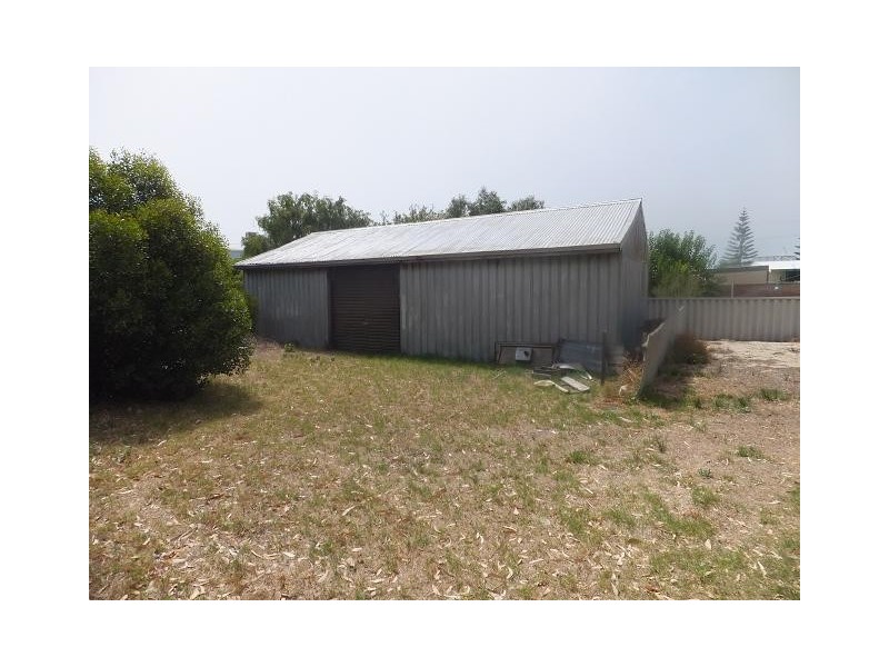 6 Cook Street, Jurien Bay WA 6516