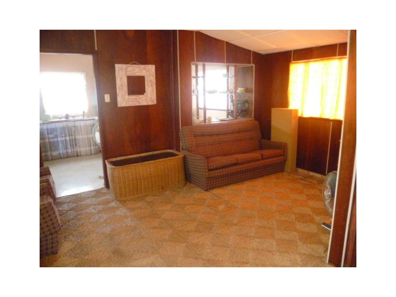 12 Bryant St, Green Head WA 6514