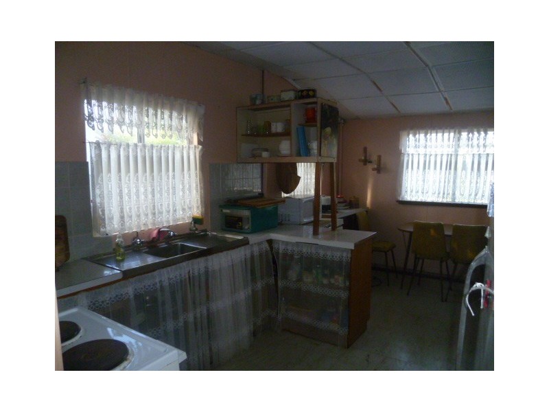 12 Bryant St, Green Head WA 6514