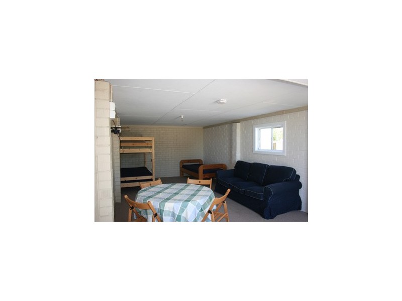 15 TAHITI PLACE, Jurien Bay WA 6516