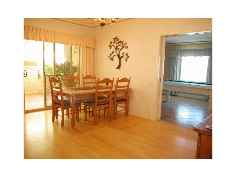 18 CASUARINA CRESCENT, Jurien Bay WA 6516