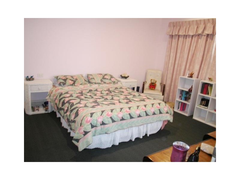 18 CASUARINA CRESCENT, Jurien Bay WA 6516