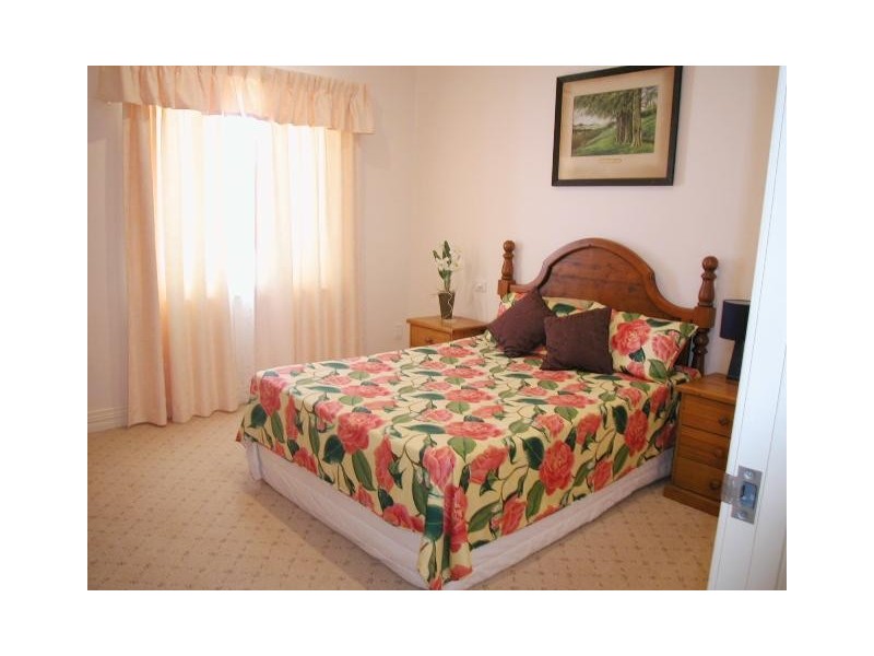 18 CASUARINA CRESCENT, Jurien Bay WA 6516