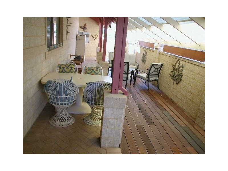 18 CASUARINA CRESCENT, Jurien Bay WA 6516