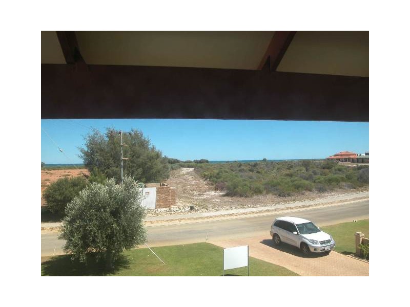 18 CASUARINA CRESCENT, Jurien Bay WA 6516