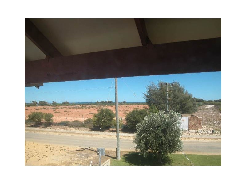 18 CASUARINA CRESCENT, Jurien Bay WA 6516